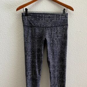 prAna Yoga Workout Athletic Hiking Outdoor Capri Pants Small 21.5 Inch Inseam